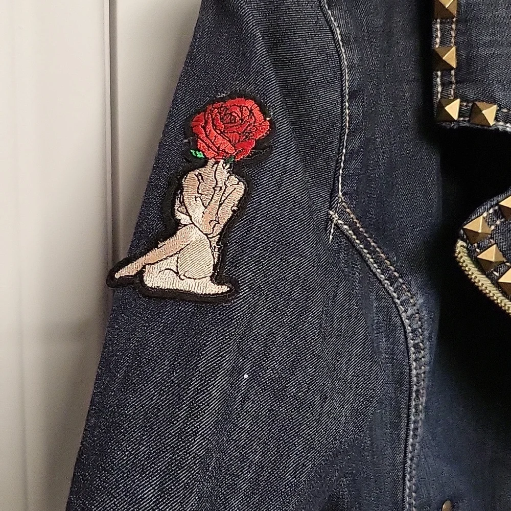 Jacket - Picture 4 of 4
